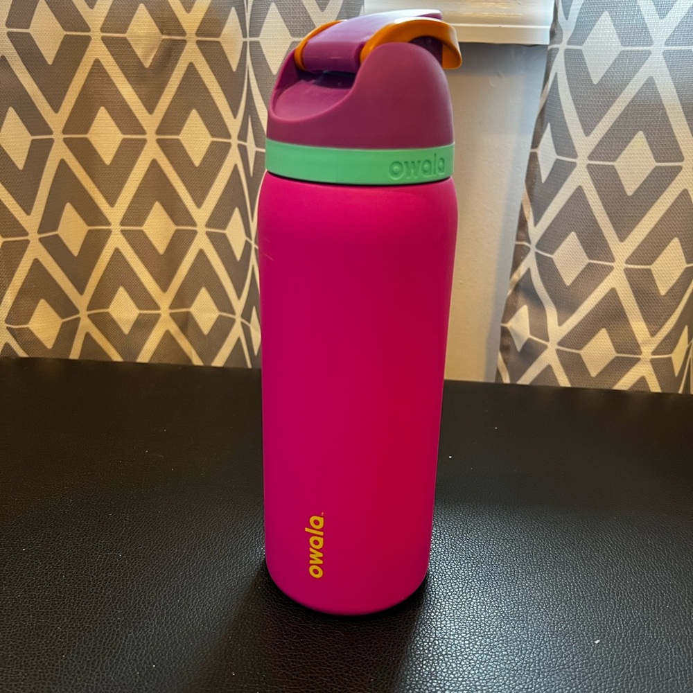 Owala 32oz FreeSip Purple Water Bottle